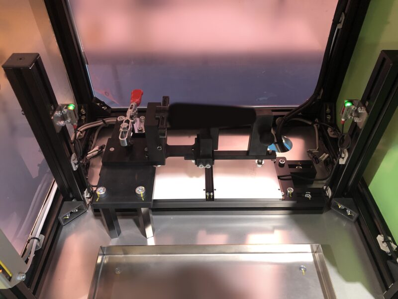 外観検査用の受け治具