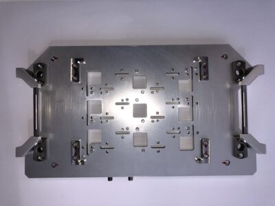 基盤搬送用の受け治具(パレット)